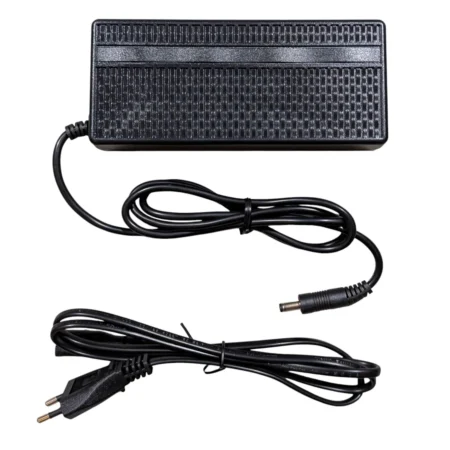 Oplader P - 42V 3A, 1 Pin - Balance+ 2025, Jason+ 2025, Jason+ SUV