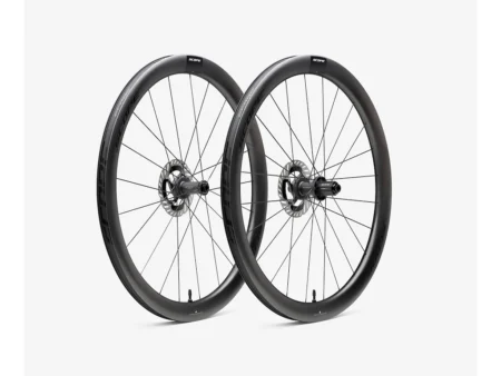 Scope R4 700c 45mm hjulsæt Shimano body disc carbon sorte decals
